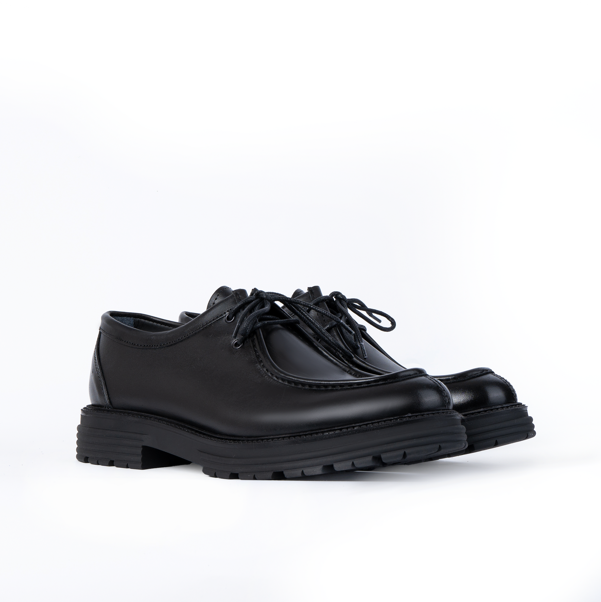 Vector ingegnere stringate in vera pelle